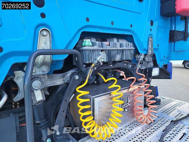 Mercedes-Benz Actros 2540 Actros 6X2 StreamSpace MP5 Lift + Lenkachse - Nyergesvontató: 5 kép. Mercedes-Benz Actros 2540 Actros 6X2 StreamSpace MP5 Lift + Lenkachse - Nyergesvontató: 5 kép.