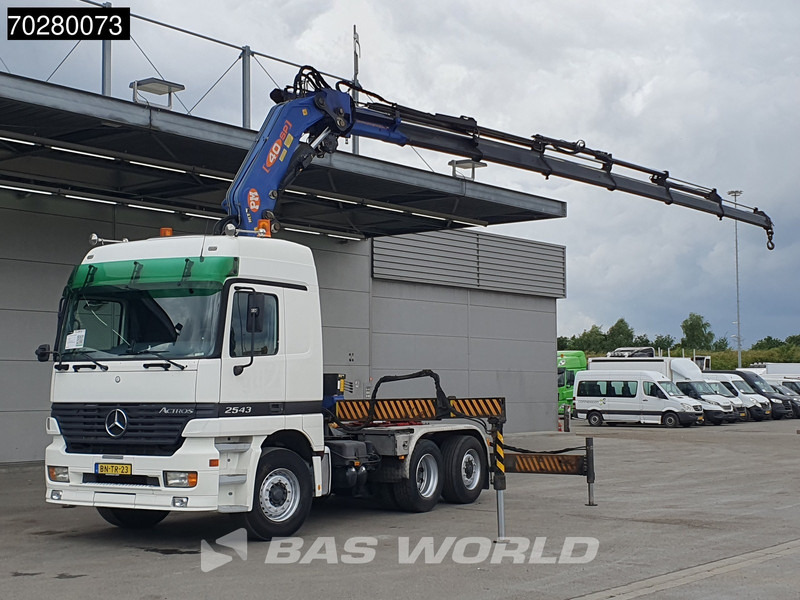 Mercedes-Benz Actros 2543 Actros 6X2 NL-Truck Liftachse 3-Pedals Kran PM 40 SP 2010 Euro 3 - Nyergesvontató: 1 kép. Mercedes-Benz Actros 2543 Actros 6X2 NL-Truck Liftachse 3-Pedals Kran PM 40 SP 2010 Euro 3 - Nyergesvontató: 1 kép.