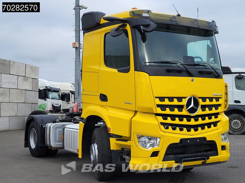 Mercedes-Benz Arocs 1848 4X2 Retarder Hydraulik MirrorCam Navi - Nyergesvontató: 3 kép. Mercedes-Benz Arocs 1848 4X2 Retarder Hydraulik MirrorCam Navi - Nyergesvontató: 3 kép.