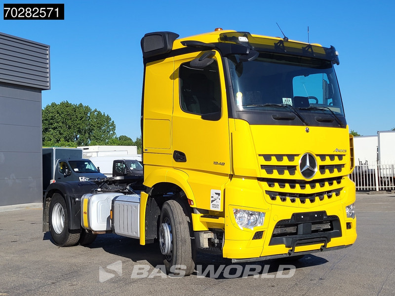 Mercedes-Benz Arocs 1848 4X2 Retarder Hydraulik MirrorCam Navi - Nyergesvontató: 3 kép. Mercedes-Benz Arocs 1848 4X2 Retarder Hydraulik MirrorCam Navi - Nyergesvontató: 3 kép.