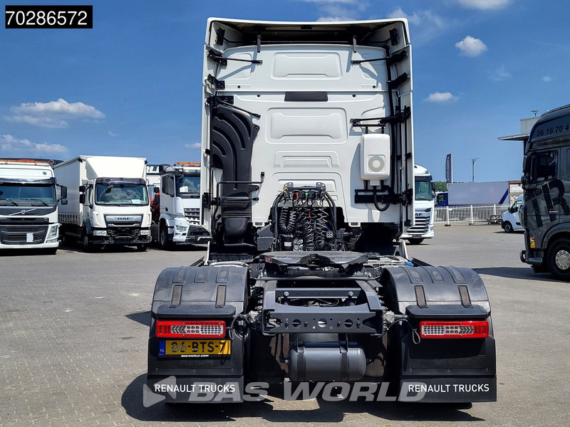 Renault T 440 T 4X2 NL-Truck VEB+ 2xTanks Euro 6 - Nyergesvontató: 3 kép. Renault T 440 T 4X2 NL-Truck VEB+ 2xTanks Euro 6 - Nyergesvontató: 3 kép.