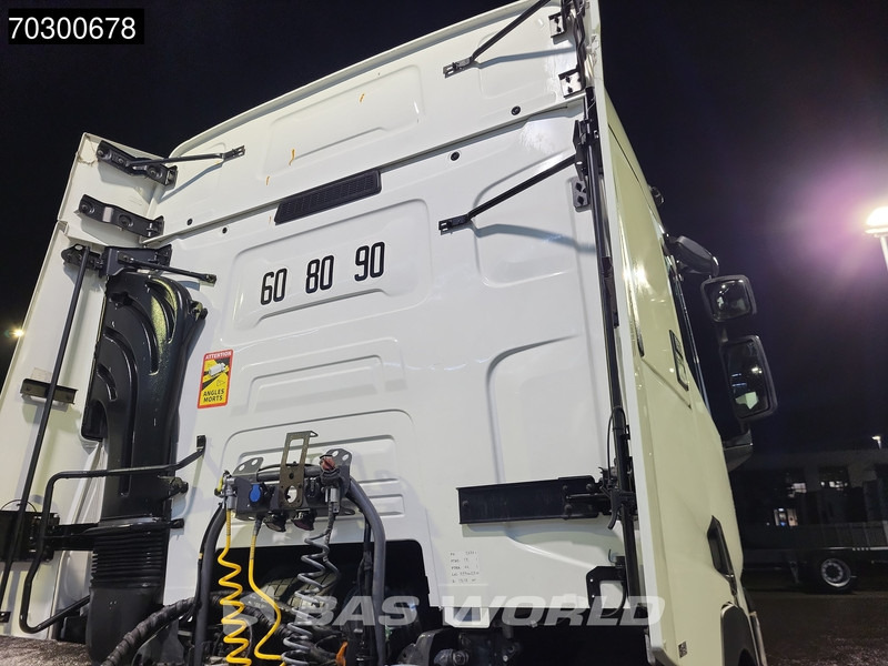 Renault T 460 T 4X2 Retarder Hydraulik - Nyergesvontató: 5 kép. Renault T 460 T 4X2 Retarder Hydraulik - Nyergesvontató: 5 kép.