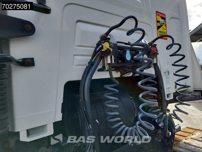 Renault T 460 T 4X2 SleeperCab VEB Euro 6 - Nyergesvontató: 5 kép. Renault T 460 T 4X2 SleeperCab VEB Euro 6 - Nyergesvontató: 5 kép.