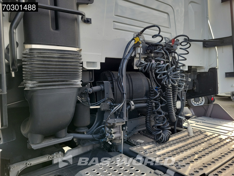 Renault T 480 4X2 Low Mileage! 80% Tyres NL-Truck HSC 2x Tanks - Nyergesvontató: 5 kép. Renault T 480 4X2 Low Mileage! 80% Tyres NL-Truck HSC 2x Tanks - Nyergesvontató: 5 kép.