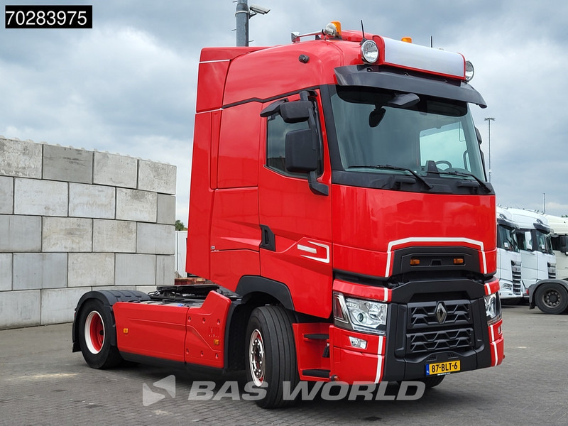 Renault T 480 T 4X2 NL-Truck 2xTanks Standklima ACC Euro 6 - Nyergesvontató: 3 kép. Renault T 480 T 4X2 NL-Truck 2xTanks Standklima ACC Euro 6 - Nyergesvontató: 3 kép.