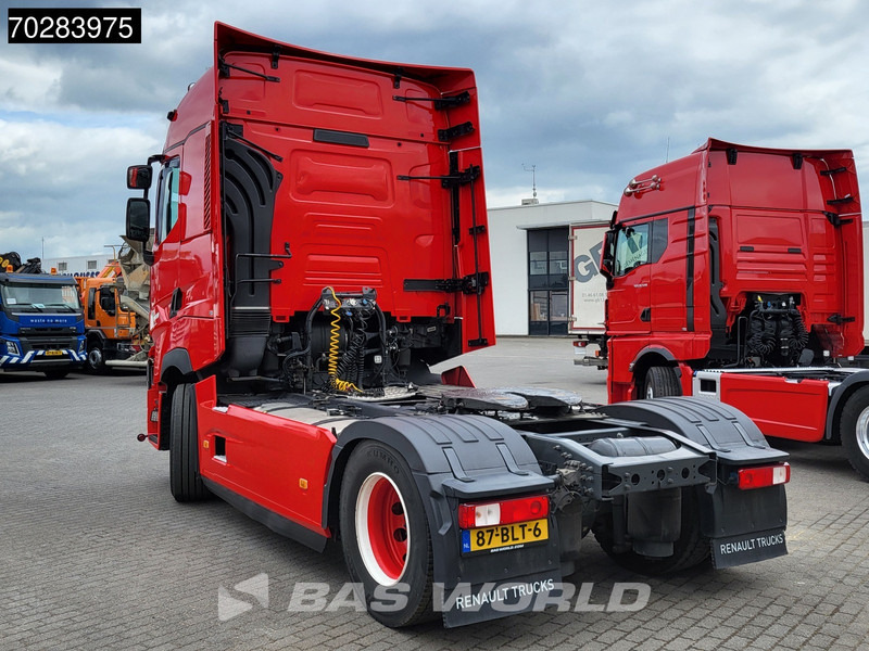 Renault T 480 T 4X2 NL-Truck 2xTanks Standklima ACC Euro 6 - Nyergesvontató: 2 kép. Renault T 480 T 4X2 NL-Truck 2xTanks Standklima ACC Euro 6 - Nyergesvontató: 2 kép.