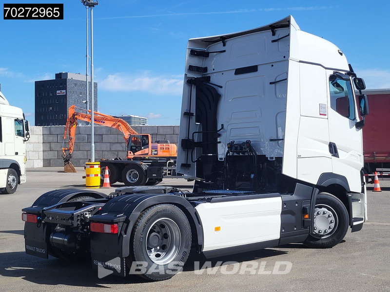 Renault T 520 4X2 NEW! HSC Retarder Optibrake+ 2x Tanks ACC LED - Nyergesvontató: 5 kép. Renault T 520 4X2 NEW! HSC Retarder Optibrake+ 2x Tanks ACC LED - Nyergesvontató: 5 kép.