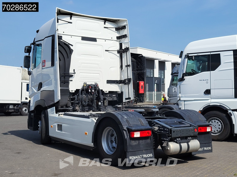 Renault T 520 T 4X2 HSC Retarder Standklima Hydrauliek - Nyergesvontató: 2 kép. Renault T 520 T 4X2 HSC Retarder Standklima Hydrauliek - Nyergesvontató: 2 kép.