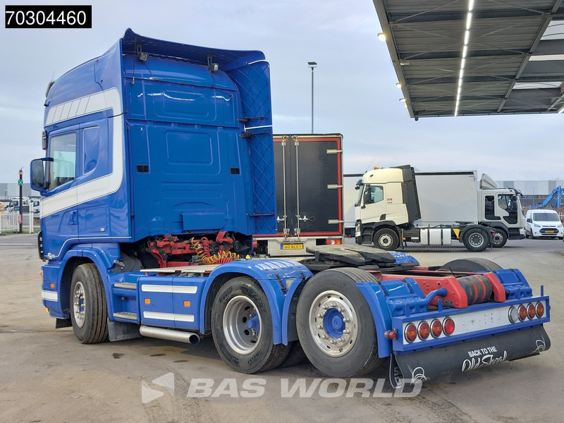 Scania R144 530 R 6X2 Retarder Liftachse Euro2 - Nyergesvontató: 2 kép. Scania R144 530 R 6X2 Retarder Liftachse Euro2 - Nyergesvontató: 2 kép.