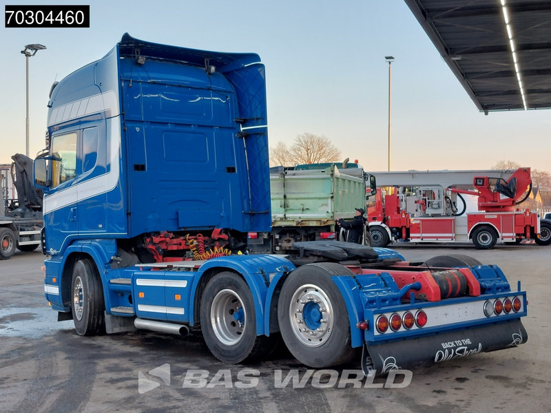 Scania R144 530 R 6X2 Retarder Liftachse Euro2 - Nyergesvontató: 2 kép. Scania R144 530 R 6X2 Retarder Liftachse Euro2 - Nyergesvontató: 2 kép.