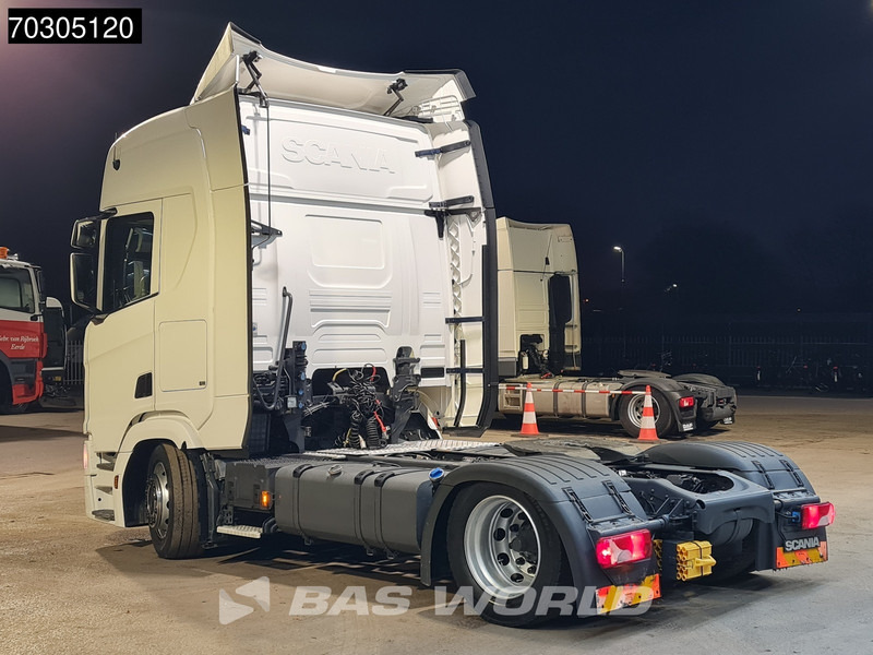 Scania R410 4X2 Mega Retarder 2xTanks - Nyergesvontató: 2 kép. Scania R410 4X2 Mega Retarder 2xTanks - Nyergesvontató: 2 kép.