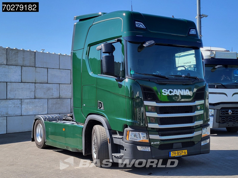 Scania R410 4X2 NL-Truck Retarder Euro 6 ACC 2xTanks Standklima - Nyergesvontató: 3 kép. Scania R410 4X2 NL-Truck Retarder Euro 6 ACC 2xTanks Standklima - Nyergesvontató: 3 kép.