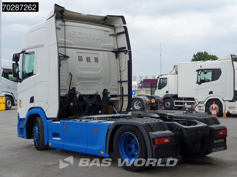 Scania R410 4X2 Retarder Standklima Euro 6 - Nyergesvontató: 2 kép. Scania R410 4X2 Retarder Standklima Euro 6 - Nyergesvontató: 2 kép.