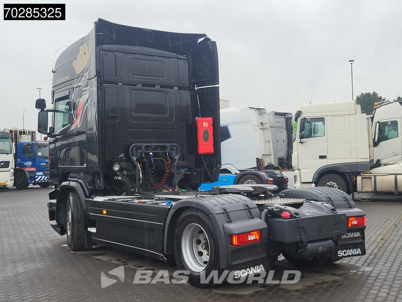 Scania R450 R 4X2 Full-Air Retarder Standklima Hydraulik ACC - Nyergesvontató: 2 kép. Scania R450 R 4X2 Full-Air Retarder Standklima Hydraulik ACC - Nyergesvontató: 2 kép.