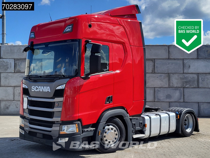 Scania R450 R 4X2 Mega Retarder 2x Tanks - Nyergesvontató: 1 kép. Scania R450 R 4X2 Mega Retarder 2x Tanks - Nyergesvontató: 1 kép.