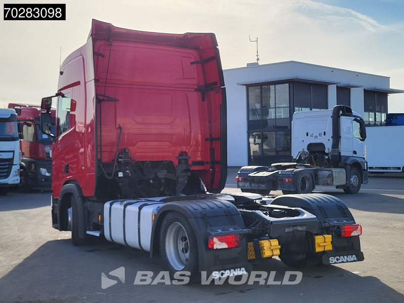 Scania R450 R 4X2 Mega Retarder 2x Tanks - Nyergesvontató: 2 kép. Scania R450 R 4X2 Mega Retarder 2x Tanks - Nyergesvontató: 2 kép.