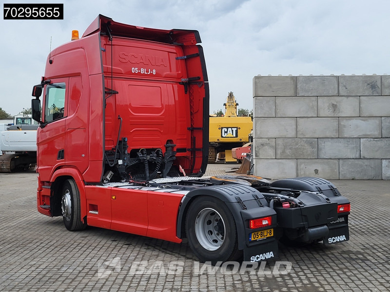 Scania R450 R 4X2 NL-Truck Retarder LED Euro 6 - Nyergesvontató: 2 kép. Scania R450 R 4X2 NL-Truck Retarder LED Euro 6 - Nyergesvontató: 2 kép.