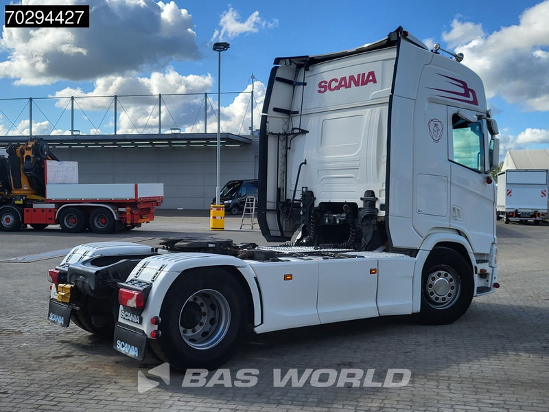 Scania R450 R 4X2 Retarder 2xTanks Leder ACC Hydraulic Euro 6 - Nyergesvontató: 5 kép. Scania R450 R 4X2 Retarder 2xTanks Leder ACC Hydraulic Euro 6 - Nyergesvontató: 5 kép.