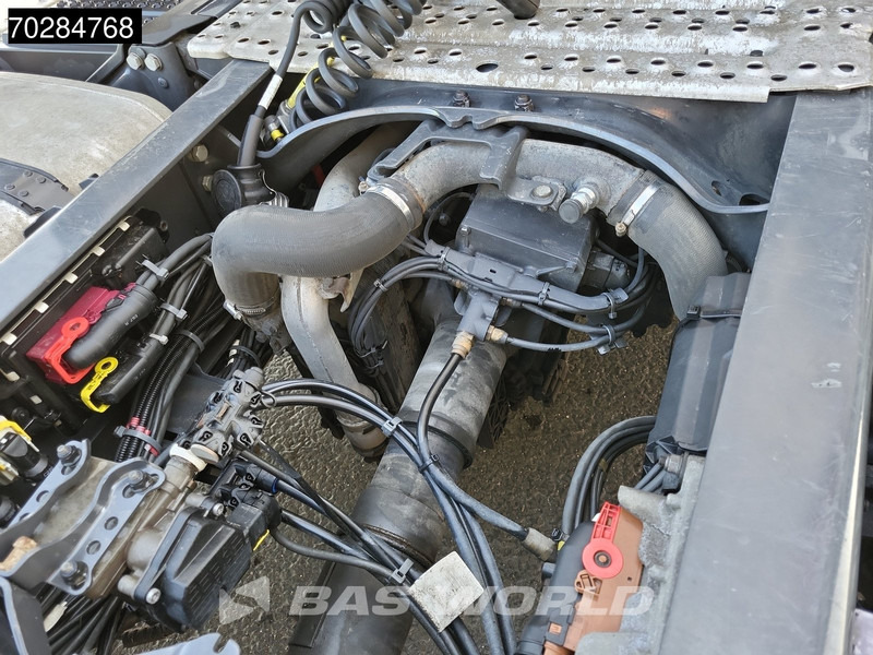Nyergesvontató Scania R500 R 4X2 Retarder 2xTanks LED ACC Euro 6: 16 kép.