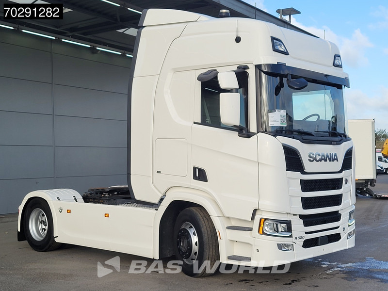 Scania R520 4X2 Low Mileage! Retarder Leder ACC Navi LED Euro 6 - Nyergesvontató: 3 kép. Scania R520 4X2 Low Mileage! Retarder Leder ACC Navi LED Euro 6 - Nyergesvontató: 3 kép.