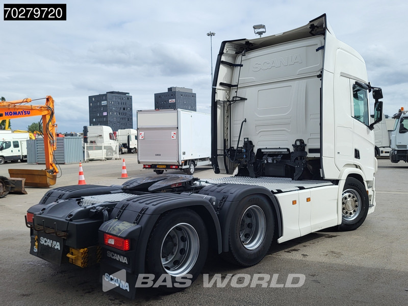 Scania R580 R 6X2 Full-Air Retarder Liftachse Leather Navi LED - Nyergesvontató: 5 kép. Scania R580 R 6X2 Full-Air Retarder Liftachse Leather Navi LED - Nyergesvontató: 5 kép.