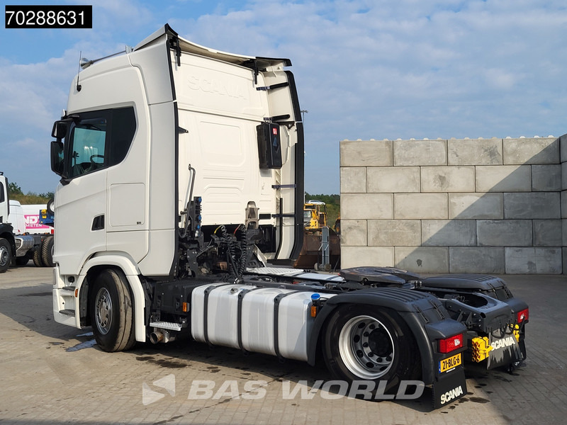 Scania S450 4X2 NL-Truck Retarder 2xTanks ACC Standklima Euro 6 - Nyergesvontató: 2 kép. Scania S450 4X2 NL-Truck Retarder 2xTanks ACC Standklima Euro 6 - Nyergesvontató: 2 kép.