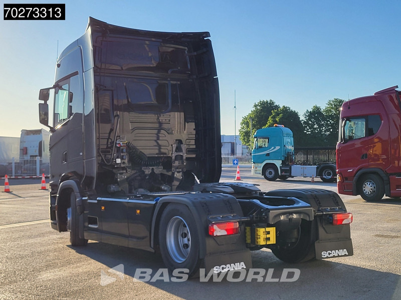 Scania S460 4X2 NEW! Retarder ACC Navi Standklima 2X Tanks - Nyergesvontató: 2 kép. Scania S460 4X2 NEW! Retarder ACC Navi Standklima 2X Tanks - Nyergesvontató: 2 kép.