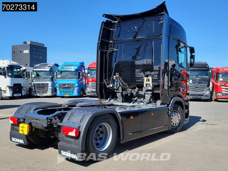 Scania S460 4X2 Retarder 2xTanks LED Standklima ACC Euro 6 - Nyergesvontató: 5 kép. Scania S460 4X2 Retarder 2xTanks LED Standklima ACC Euro 6 - Nyergesvontató: 5 kép.