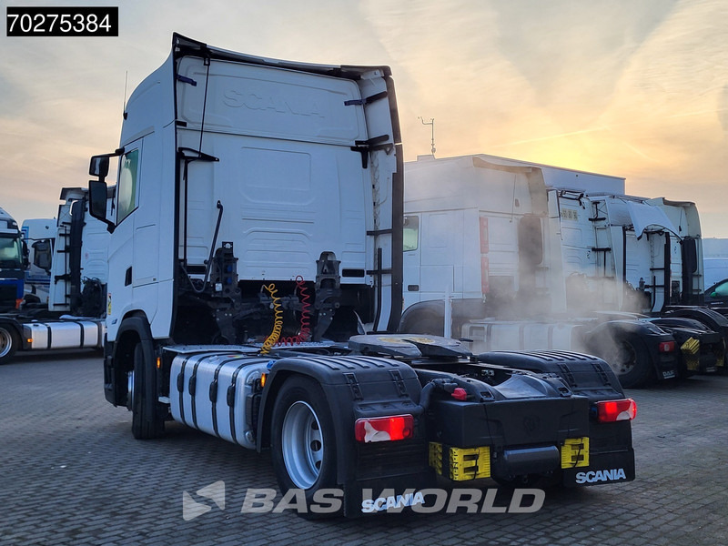 Scania S460 4X2 Retarder Euro 6 ACC 2x Tanks - Nyergesvontató: 2 kép. Scania S460 4X2 Retarder Euro 6 ACC 2x Tanks - Nyergesvontató: 2 kép.