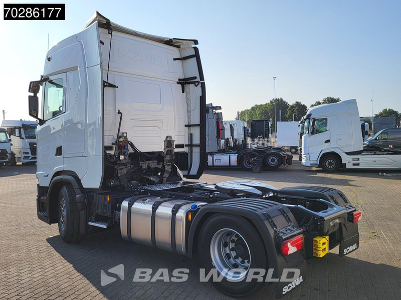 Scania S500 S 4X2 NEW! Retarder 2x Tanks Standklima ACC - Nyergesvontató: 2 kép. Scania S500 S 4X2 NEW! Retarder 2x Tanks Standklima ACC - Nyergesvontató: 2 kép.
