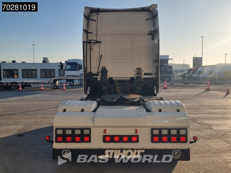 Scania S520 890 4X2 Full-Air Retarder 2x Tanks Leather Alcoa's - Nyergesvontató: 3 kép. Scania S520 890 4X2 Full-Air Retarder 2x Tanks Leather Alcoa's - Nyergesvontató: 3 kép.