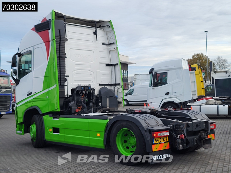 Volvo FH 420 4X2 NL-Truck VEB+ 80% Tyres Trailer-coupling Euro6 - Nyergesvontató: 2 kép. Volvo FH 420 4X2 NL-Truck VEB+ 80% Tyres Trailer-coupling Euro6 - Nyergesvontató: 2 kép.