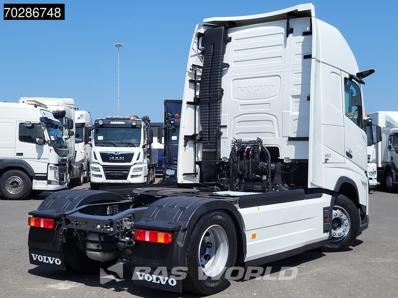 Volvo FH 460 4X2 2024! XL TC VEB+ 2x Tanks I-ParkCool - Nyergesvontató: 3 kép. Volvo FH 460 4X2 2024! XL TC VEB+ 2x Tanks I-ParkCool - Nyergesvontató: 3 kép.