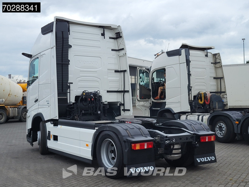 Volvo FH 460 4X2 2024! XL TC VEB+ 2x Tanks I-ParkCool - Nyergesvontató: 2 kép. Volvo FH 460 4X2 2024! XL TC VEB+ 2x Tanks I-ParkCool - Nyergesvontató: 2 kép.