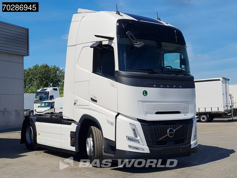 Volvo FH 460 4X2 2024! XL TC VEB+ 2x Tanks I-ParkCool - Nyergesvontató: 3 kép. Volvo FH 460 4X2 2024! XL TC VEB+ 2x Tanks I-ParkCool - Nyergesvontató: 3 kép.