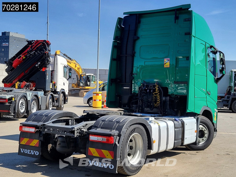 Nyergesvontató Volvo FH 460 4X2: 10 kép.