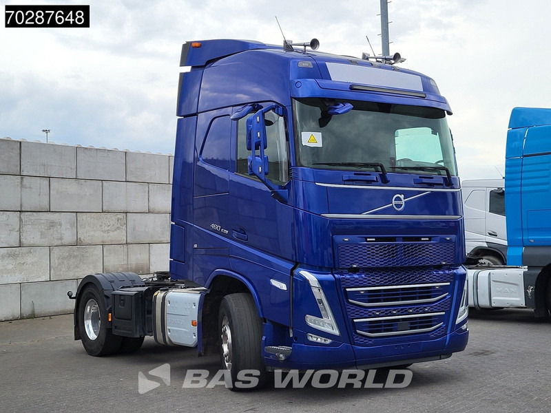 Volvo FH 460 4X2 LNG! Full-Air Alcoa's LED Euro 6 - Nyergesvontató: 3 kép. Volvo FH 460 4X2 LNG! Full-Air Alcoa's LED Euro 6 - Nyergesvontató: 3 kép.
