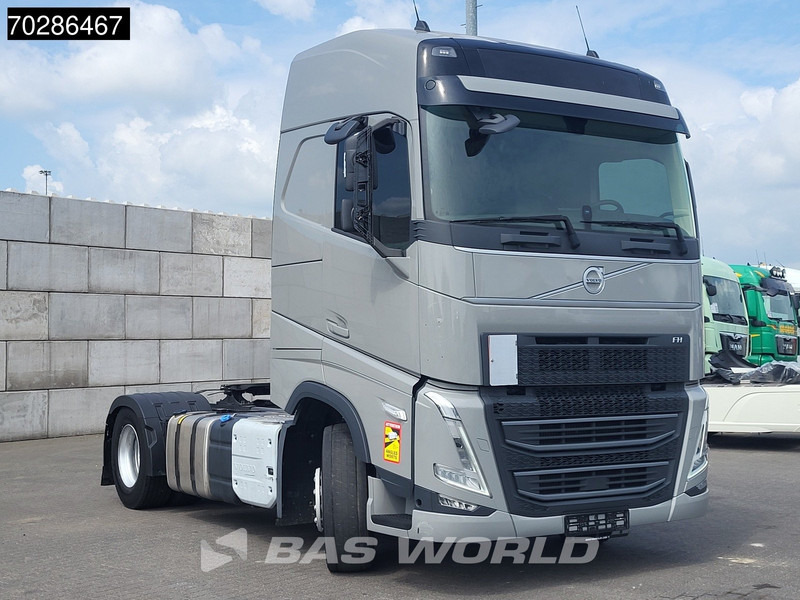 Volvo FH 460 4X2 VEB+ I-ParkCool 2xTanks LED Euro 6 - Nyergesvontató: 3 kép. Volvo FH 460 4X2 VEB+ I-ParkCool 2xTanks LED Euro 6 - Nyergesvontató: 3 kép.
