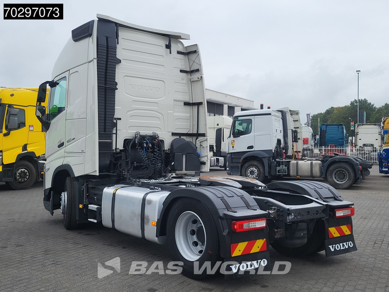Volvo FH 460 4X2 XL VEB+ 2xTanks LED Euro 6 - Nyergesvontató: 2 kép. Volvo FH 460 4X2 XL VEB+ 2xTanks LED Euro 6 - Nyergesvontató: 2 kép.