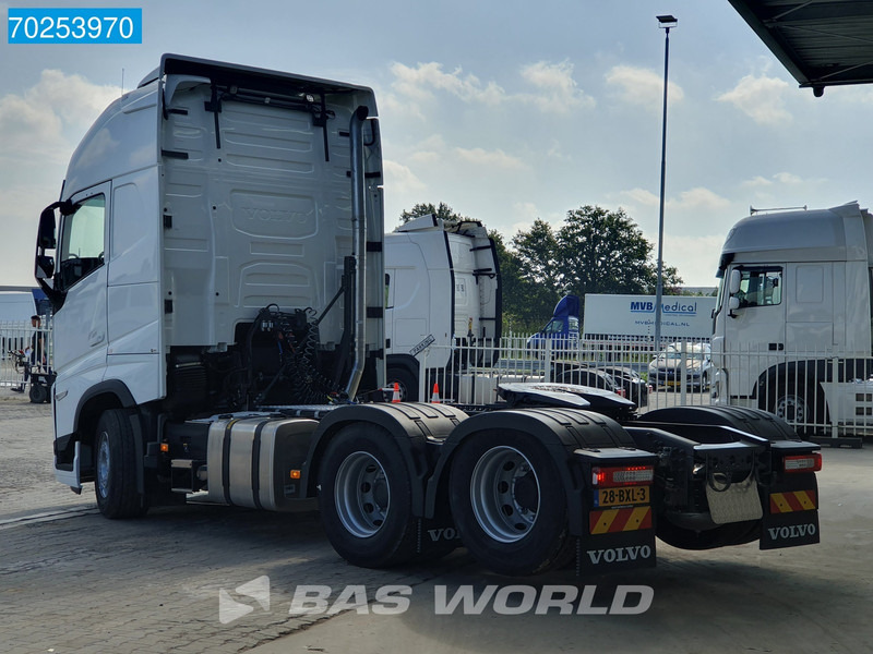 Volvo FH 460 6X2 NL-Truck VEB+ XL 2x Tanks ACC Navi LED - Nyergesvontató: 2 kép. Volvo FH 460 6X2 NL-Truck VEB+ XL 2x Tanks ACC Navi LED - Nyergesvontató: 2 kép.