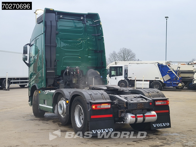 Volvo FH 460 6X2 XL 2x Tanks Liftachse - Nyergesvontató: 2 kép. Volvo FH 460 6X2 XL 2x Tanks Liftachse - Nyergesvontató: 2 kép.