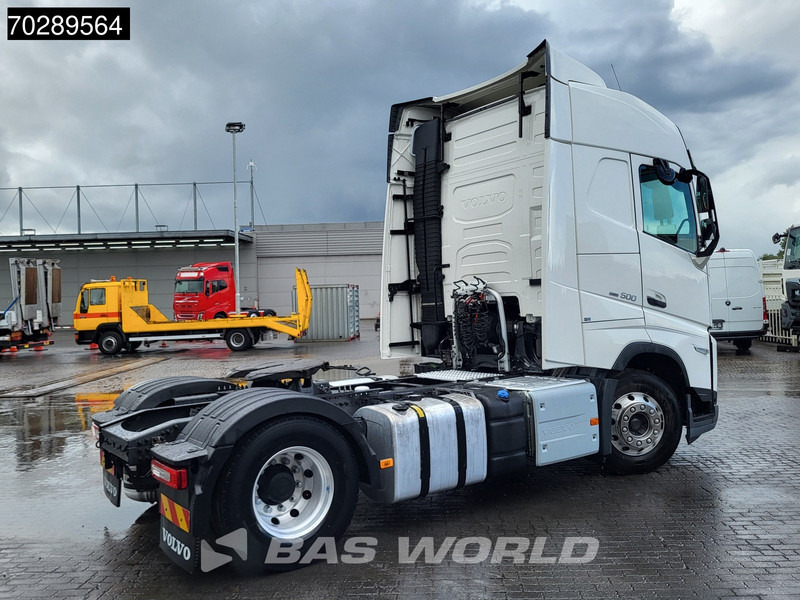 Volvo FH 500 4X2 2xTanks I-ParkCool ACC Navi Euro 6 - Nyergesvontató: 5 kép. Volvo FH 500 4X2 2xTanks I-ParkCool ACC Navi Euro 6 - Nyergesvontató: 5 kép.