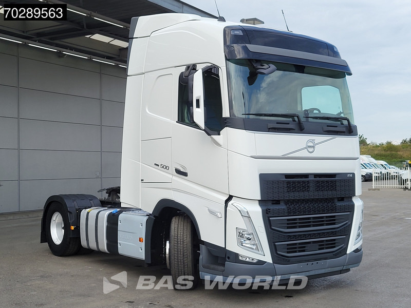 Volvo FH 500 4X2 2xTanks I-ParkCool Navi ACC Euro 6 - Nyergesvontató: 3 kép. Volvo FH 500 4X2 2xTanks I-ParkCool Navi ACC Euro 6 - Nyergesvontató: 3 kép.