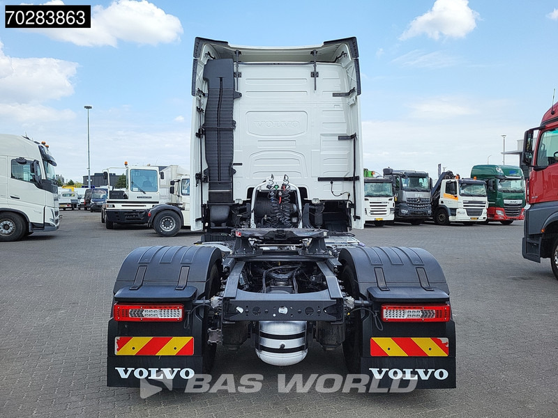 Volvo FH 500 4X2 VEB+ 2x Tanks Alcoa ACC I-ParkCool Euro 6 - Nyergesvontató: 3 kép. Volvo FH 500 4X2 VEB+ 2x Tanks Alcoa ACC I-ParkCool Euro 6 - Nyergesvontató: 3 kép.