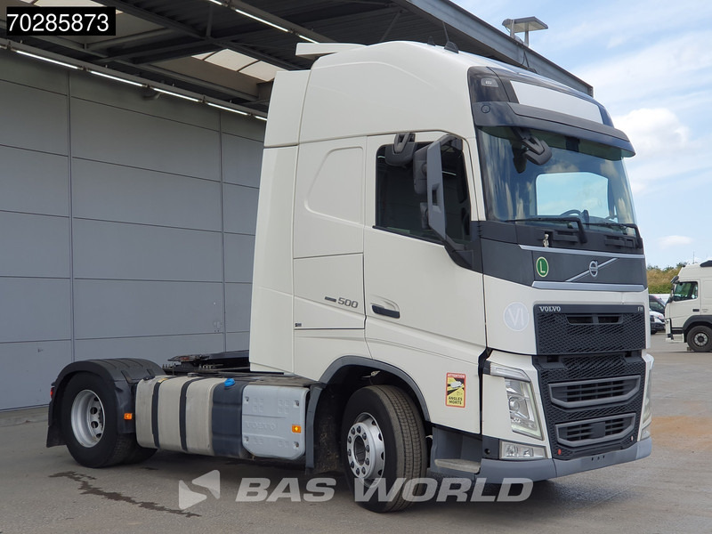 Volvo FH 500 FH 4X2 XL 2x Tanks VEB+ - Nyergesvontató: 3 kép. Volvo FH 500 FH 4X2 XL 2x Tanks VEB+ - Nyergesvontató: 3 kép.