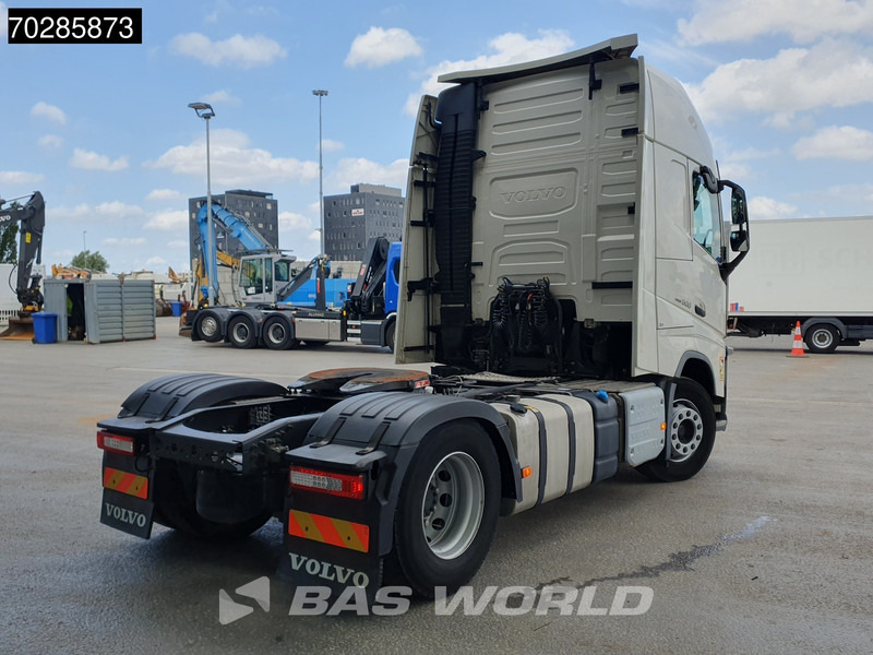 Volvo FH 500 FH 4X2 XL 2x Tanks VEB+ - Nyergesvontató: 5 kép. Volvo FH 500 FH 4X2 XL 2x Tanks VEB+ - Nyergesvontató: 5 kép.