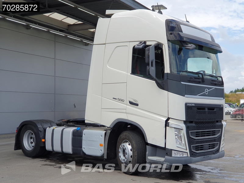 Volvo FH 500 FH 4X2 XL 2xTanks VEB+ Xenon Euro 6 - Nyergesvontató: 3 kép. Volvo FH 500 FH 4X2 XL 2xTanks VEB+ Xenon Euro 6 - Nyergesvontató: 3 kép.