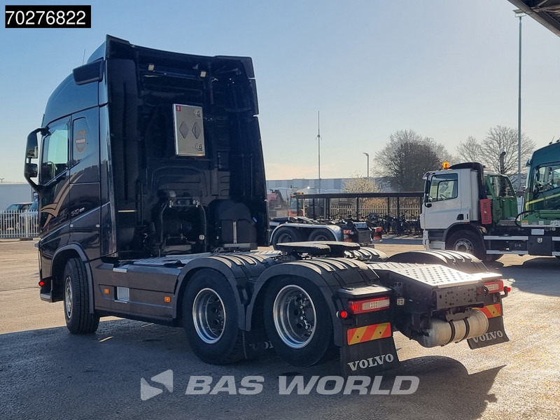 Volvo FH 540 FH 6X2 Retarder Liftachse VDS - Nyergesvontató: 2 kép. Volvo FH 540 FH 6X2 Retarder Liftachse VDS - Nyergesvontató: 2 kép.