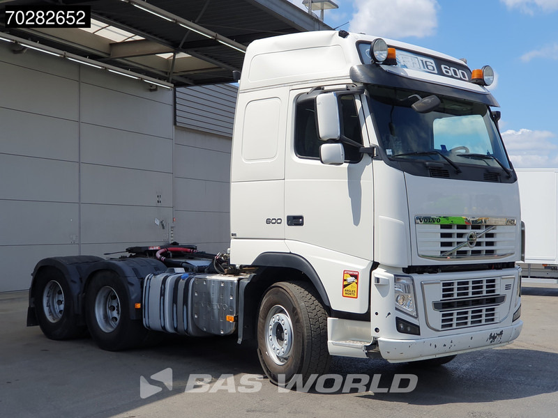 Volvo FH16 600 FH16 6X4 Retarder VEB+ 2x Tanks Hydraulik Euro 5 - Nyergesvontató: 3 kép. Volvo FH16 600 FH16 6X4 Retarder VEB+ 2x Tanks Hydraulik Euro 5 - Nyergesvontató: 3 kép.