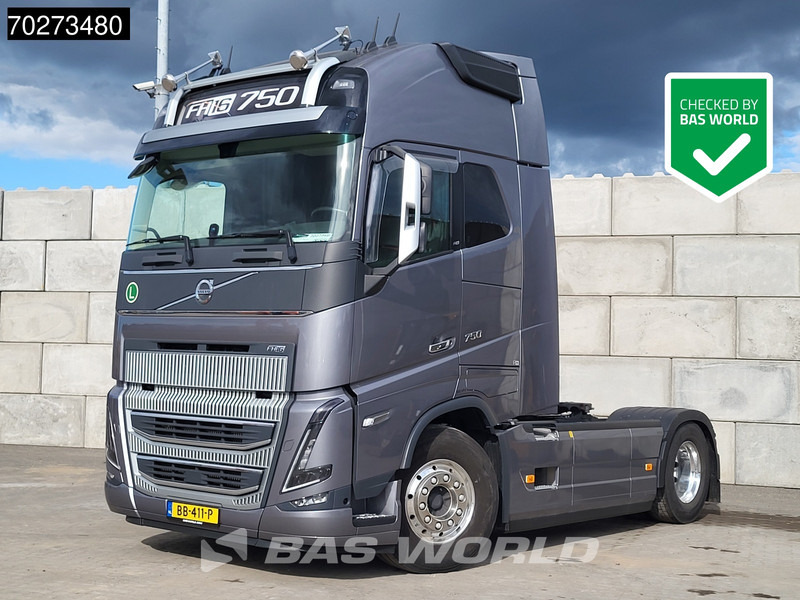 Volvo FH16 750 4X2 NL-Truck APK 08-2026! XL 2x Tanks Standklima ACC Alcoa's LED - Nyergesvontató: 1 kép. Volvo FH16 750 4X2 NL-Truck APK 08-2026! XL 2x Tanks Standklima ACC Alcoa's LED - Nyergesvontató: 1 kép.